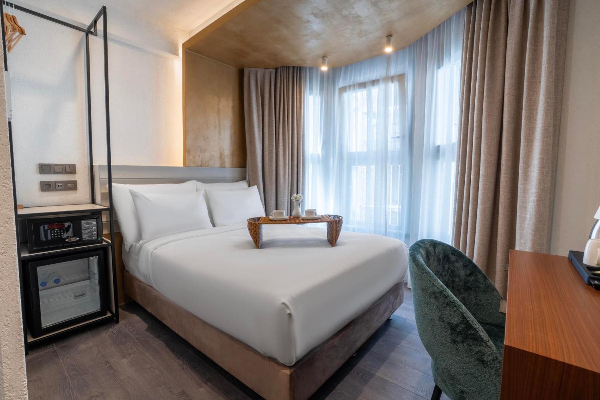 Smart And Simple Hotel Karakoy Istanbul Exterior foto