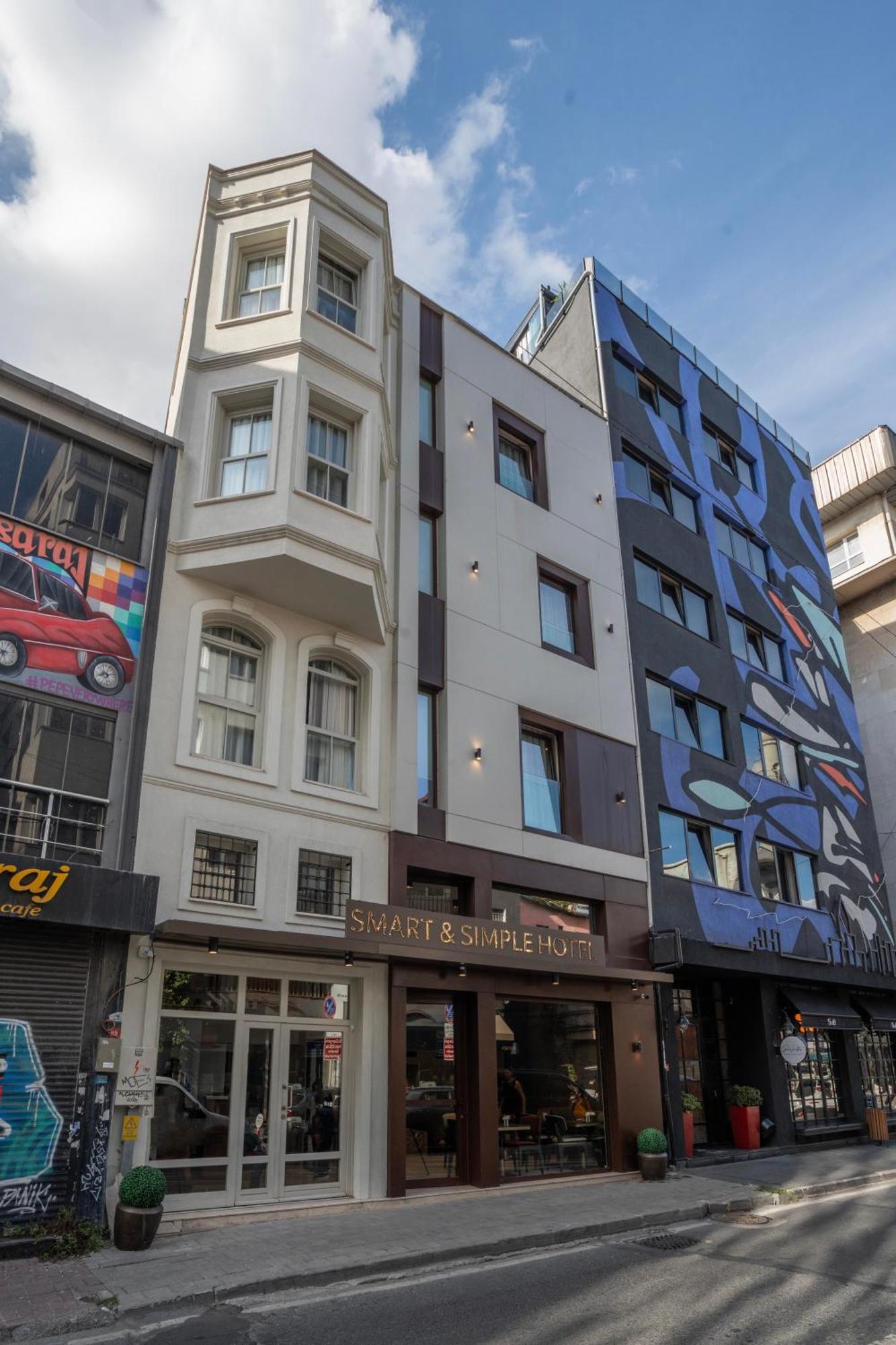 Smart And Simple Hotel Karakoy Istanbul Exterior foto