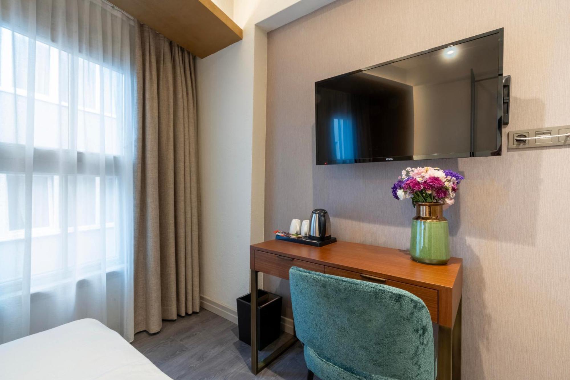 Smart And Simple Hotel Karakoy Istanbul Exterior foto