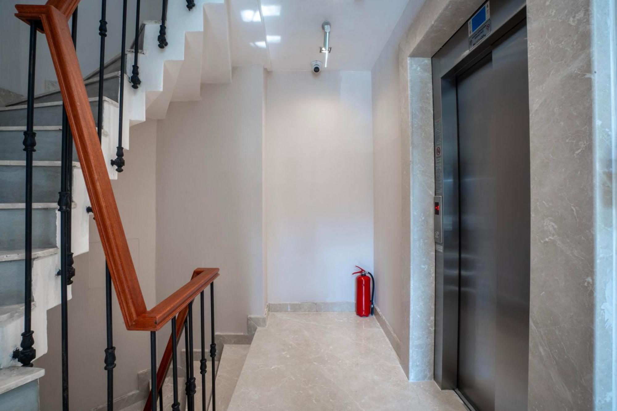 Smart And Simple Hotel Karakoy Istanbul Exterior foto